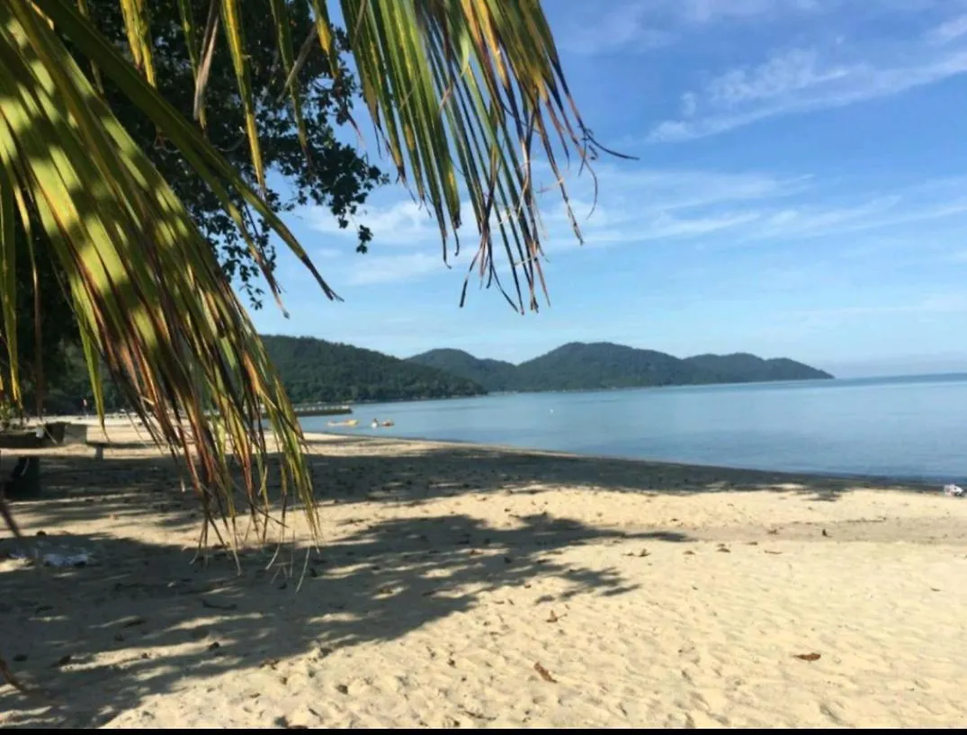 Deluxe Suite Seaview Batu Ferringhi 2304 - 2 Rooms 0*,  Malaysia