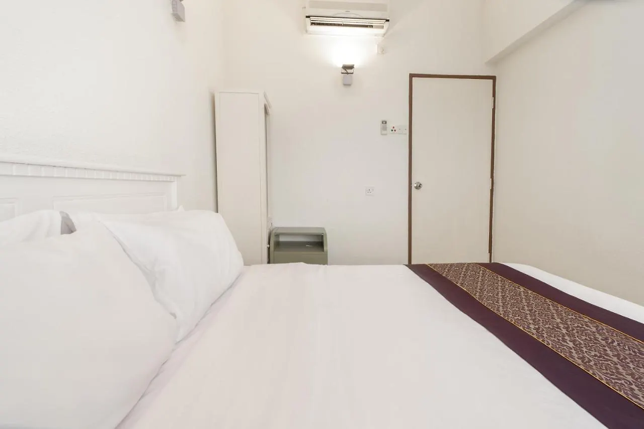 Deluxe Suite Seaview Batu Ferringhi 2304 - 2 Rooms